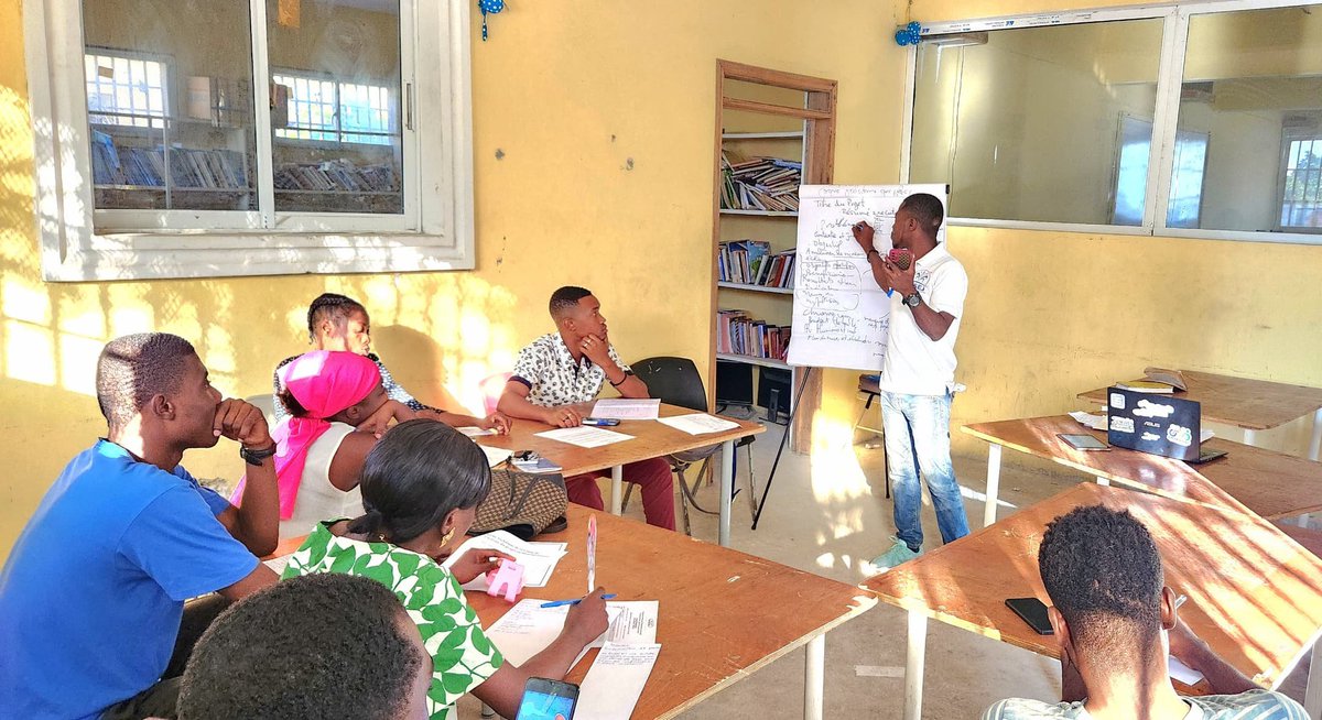 PierreMarcBAPT1's tweet photo. 🎤 Fier d’avoir animé 2 jours de formation sur le #leadership et la gestion de projet pour les membres du Comité Exécutif 2026 de l’OSEJ 3 et 4 février au LDCS ! 🎓 Des jeunes leaders motivés à transformer leurs idées en actions concrètes pour la jeunesse. 🇭🇹🌱
#OSEJ #Formation https://t.co/2L4R1NI8gV