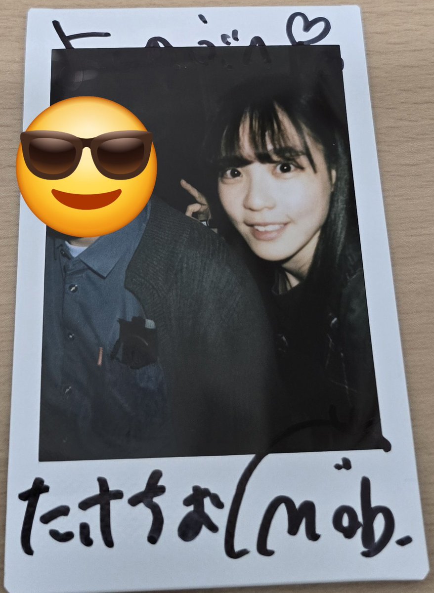 日本酒を飲む会で
「今日はチェキ撮った方がいいで」って謎の圧をうけて、少し酔っ払ってたのもありすっかり忘れてましたがこれの続きをやりたかったようですwww

サインして！って言われても「なんでだ！？」としか思わないポンコツ具合でした😑