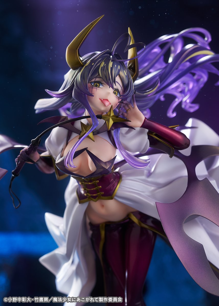 ✨フィギュア情報✨

TVアニメ「#魔法少女にあこがれて」
ファット・カンパニーより
「マジアベーゼ 第二形態」が
1/7スケールフィギュアで登場✨

衣装の露出を絶妙なバランスで再現。
角や装飾もパール塗料で艶やかな質感に。
妖しく微笑む表情パーツも付属✨

▼詳細▼
phatcompany.jp/r-15/magiabais…