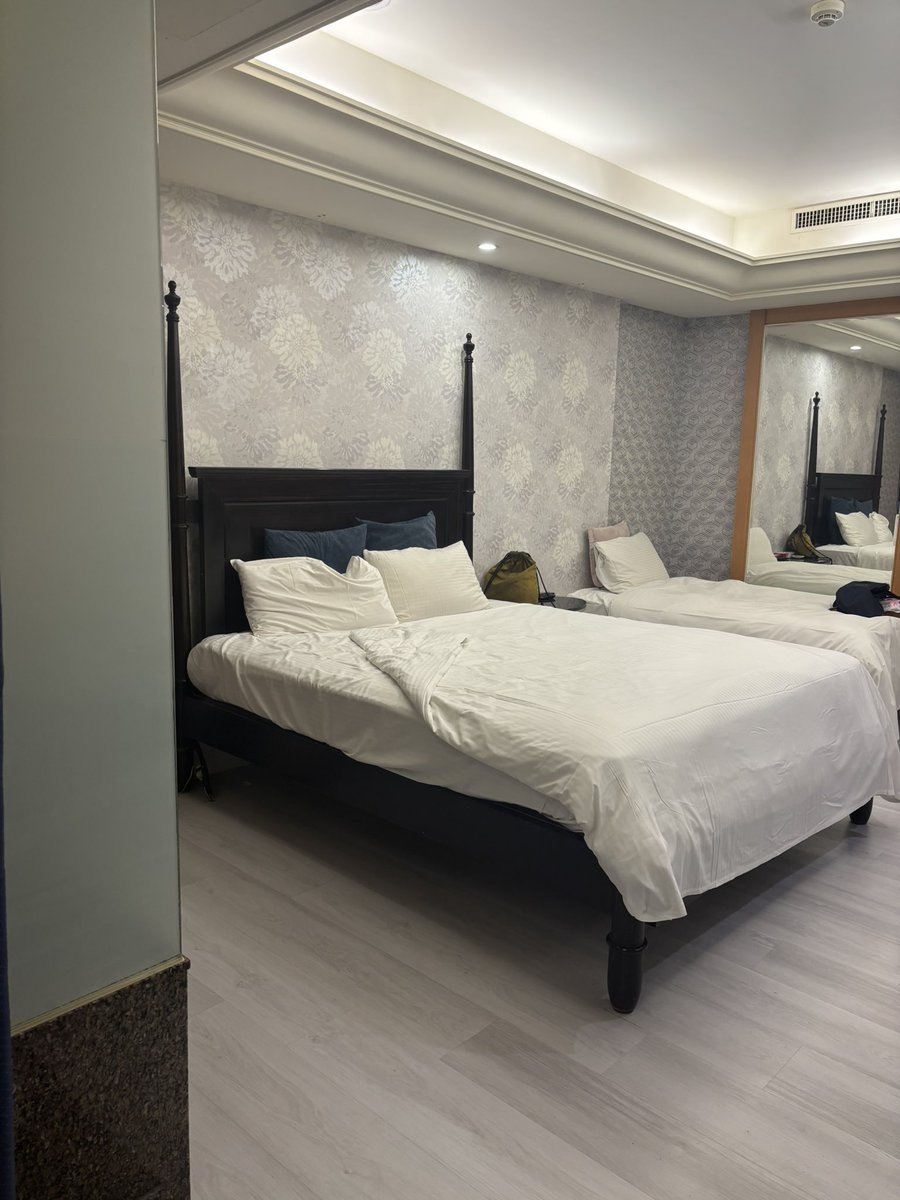 肉肉吸精娜💕 tweet media