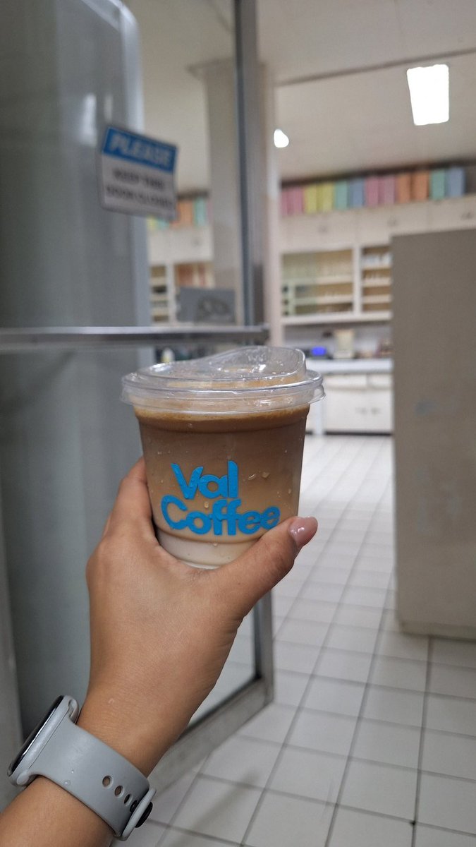 emceekaessy's tweet photo. Ga ulan tas naay matcha ug naay kape na powder tas naay alaska low fat sa ref, equals kape nga soshal na https://t.co/3KmltW8kBn
