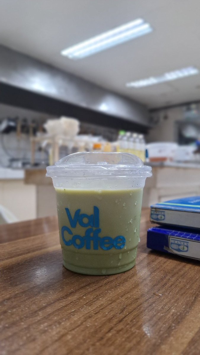 emceekaessy's tweet photo. Ga ulan tas naay matcha ug naay kape na powder tas naay alaska low fat sa ref, equals kape nga soshal na https://t.co/3KmltW8kBn