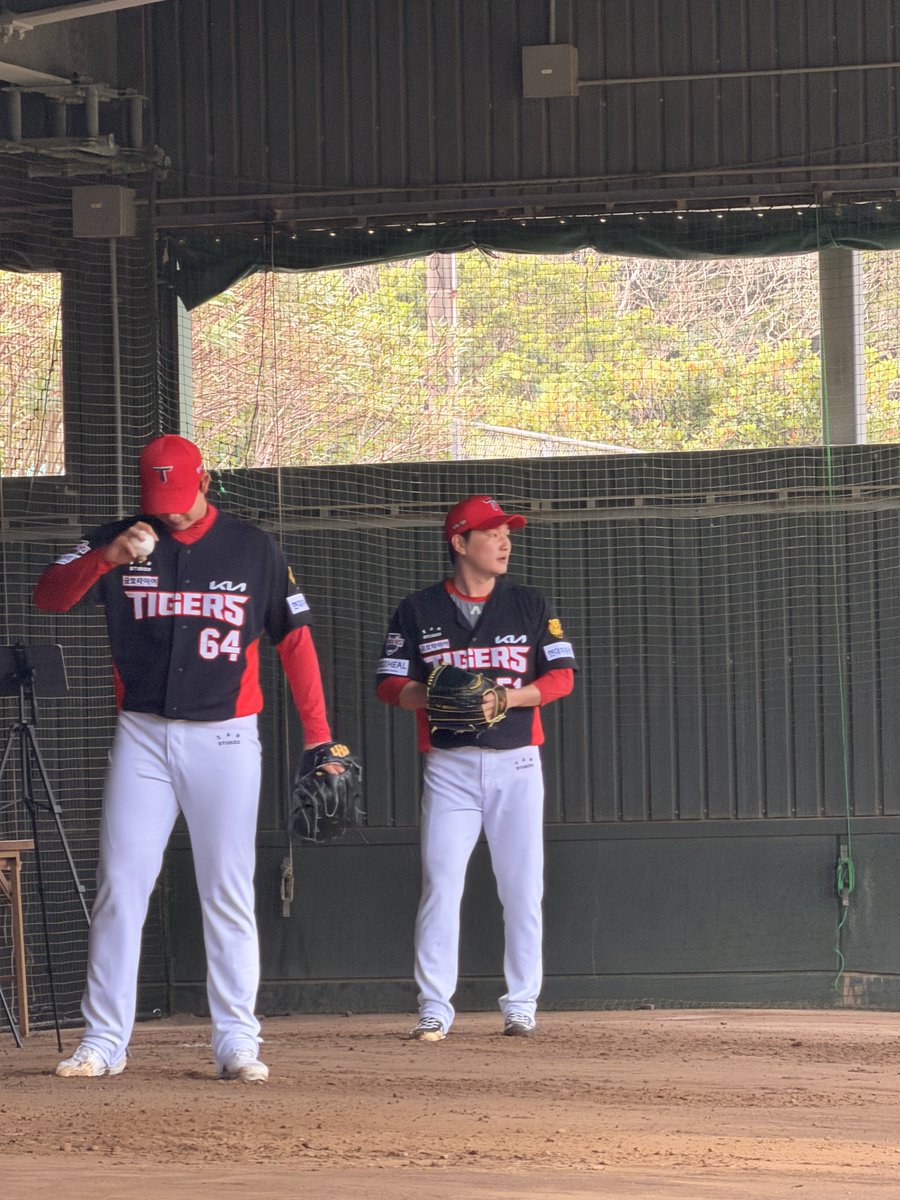 현수 볼 때마다 ㅈㅉ 크다