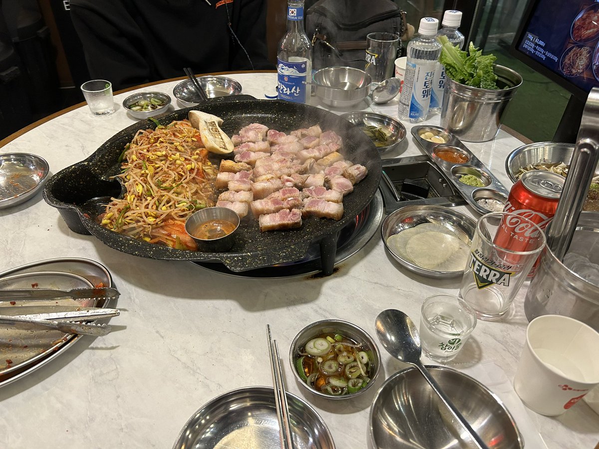 AlexThomas40646's tweet photo. 嘻嘻 https://t.co/C1BXxXNZXM