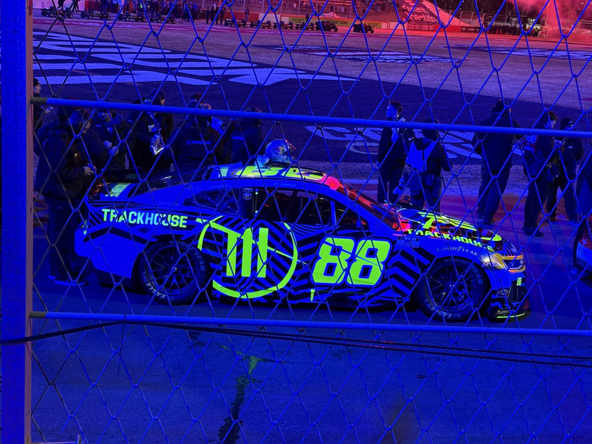 etharris23's tweet photo. @JoeyStone_8 At least he had one sick looking car though 👀 https://t.co/eqmL7bLMCq
