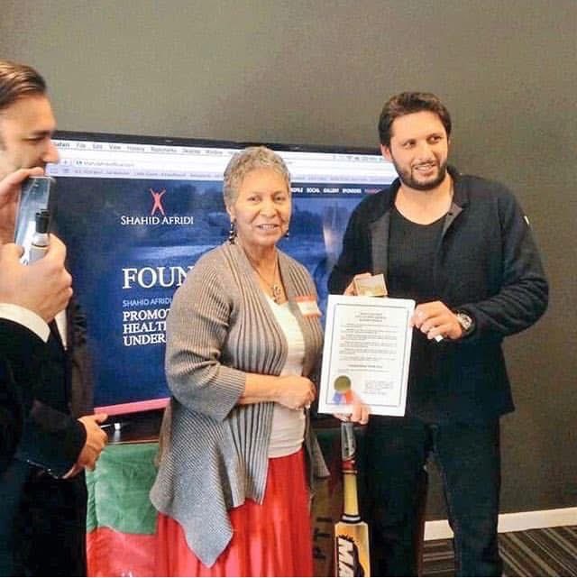 Somapti10's tweet photo. #OnThisDay in 2014 The mayor of the City of Port Arthur, Texas, Deloris “Bobbie” Prince, has declared February 5 as “Shahid Afridi Day” it was big achievement for Pakistani hero @SAfridiOfficial #HappyAfridiDay 
@SAfridiOfficial https://t.co/u2YUMcVaJN