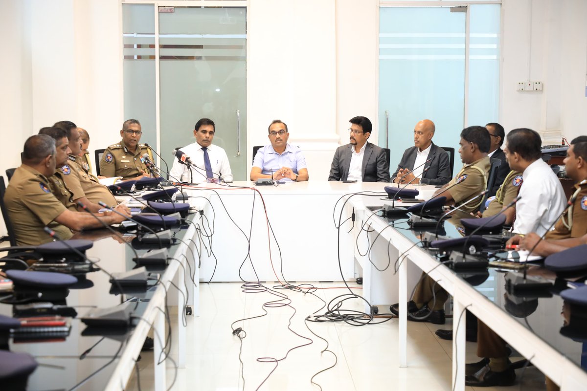 ErangaWeraratne's tweet photo. Proud moment for Sri Lanka’s digital journey 🇱🇰
The nationwide rollout of #GovPay for digital traffic fine payments is now complete, making public services faster, transparent, and truly citizen-centric.
A big thanks to all partner institutions who made this possible.
#GovPay https://t.co/HSpvH7XFEj