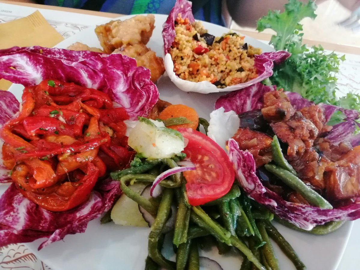 LOVE0Knowledge's tweet image. アンティパスト
クスクス🥬カポナータ🍆グリル野菜🌶️ラディッキオが旬🥖

#野菜料理　#ポジティブ　#イタリア　#オリンピック　#ミラノ