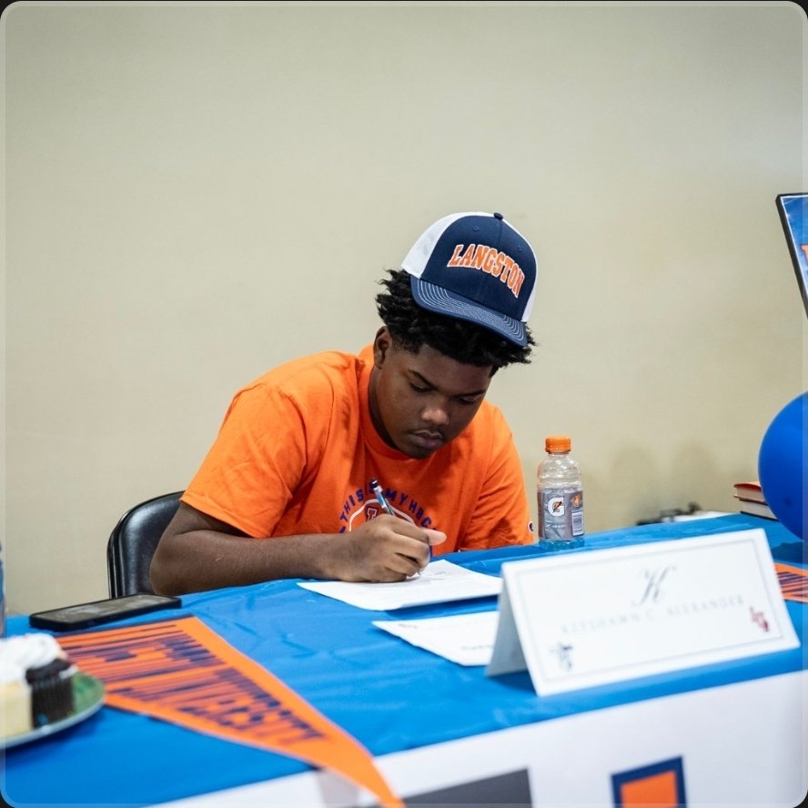 Legacy Titans Football🏈 tweet media