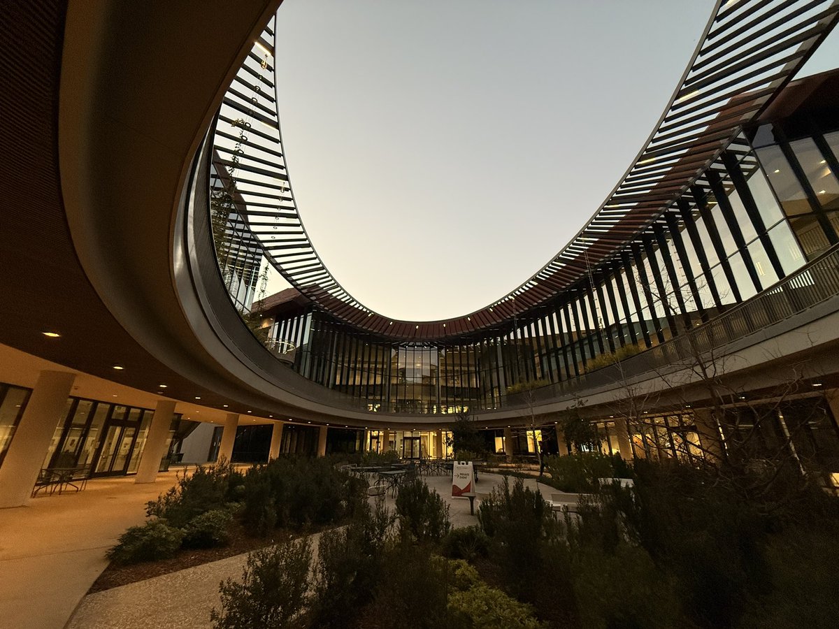 Happiest place on earth (but actually) https://t.co/S4yRDmiW9C