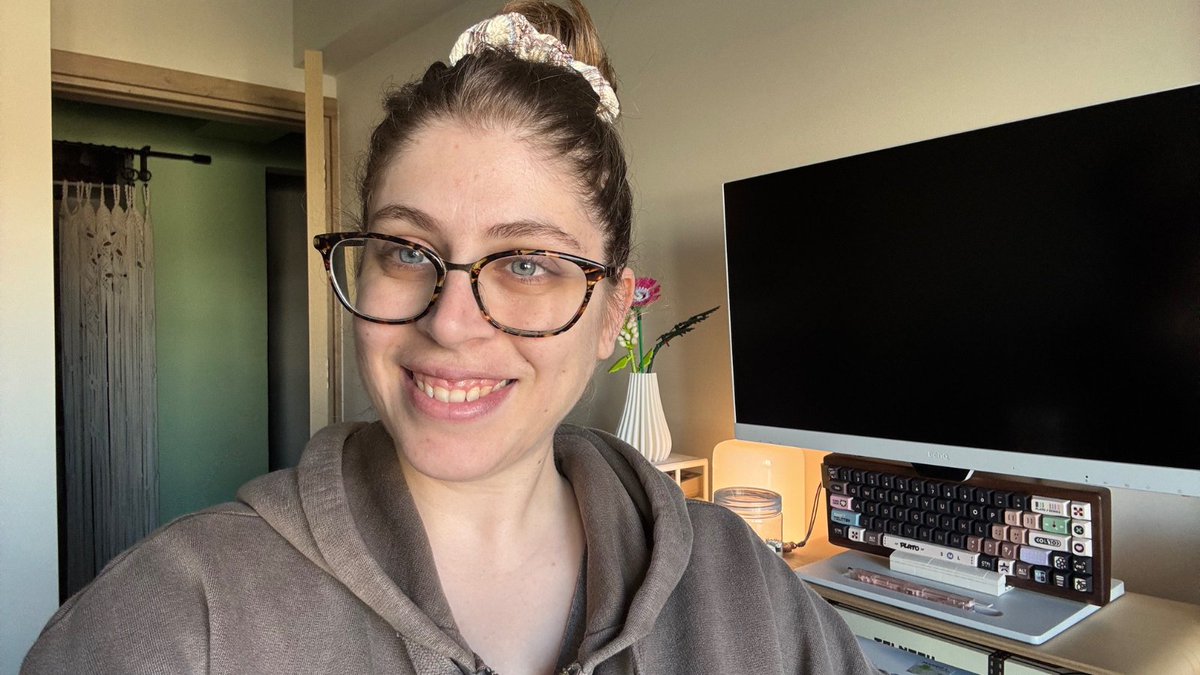 • nanou • tweet media