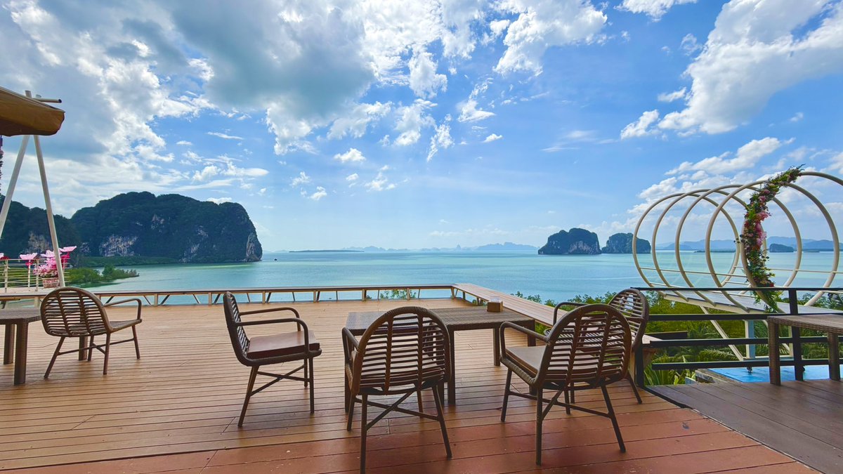 Steve in Phuket tweet media