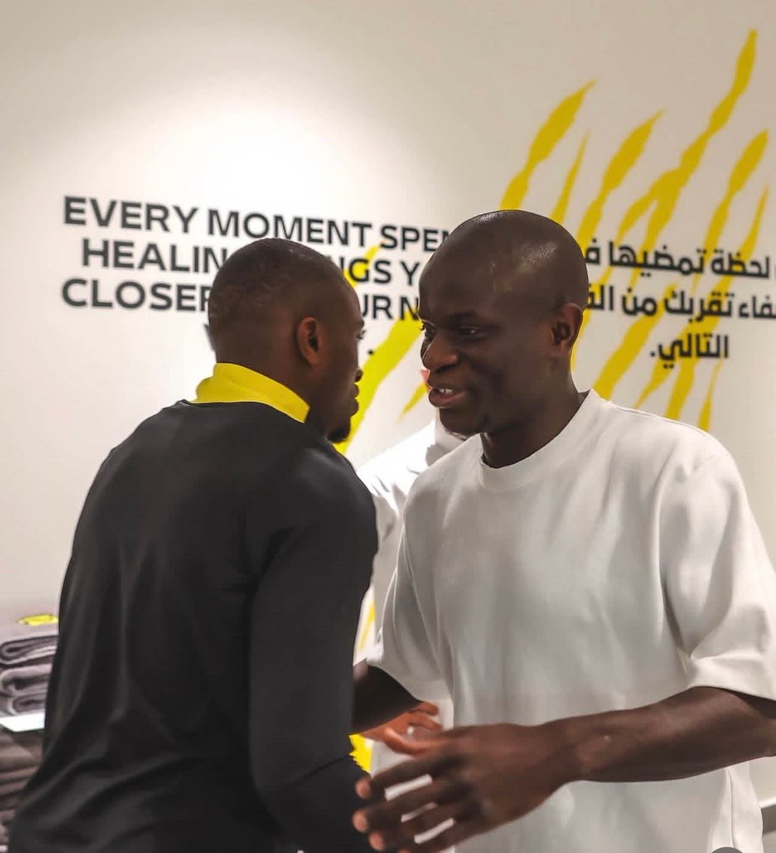 Socialactucm's tweet photo. 🚨 Mercato | #N’#Golo #Kanté 🇲🇱 quitte #Al_Ittihad 🇸🇦 et s’engage avec #Fenerbahçe 🇹🇷.
Nouveau défi pour le champion du monde ! https://t.co/y3tOF5H5aM