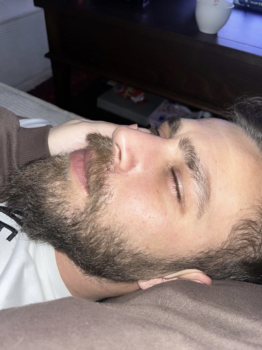 gulcill's tweet photo. insomnialar evi https://t.co/TtGqO0LvqS