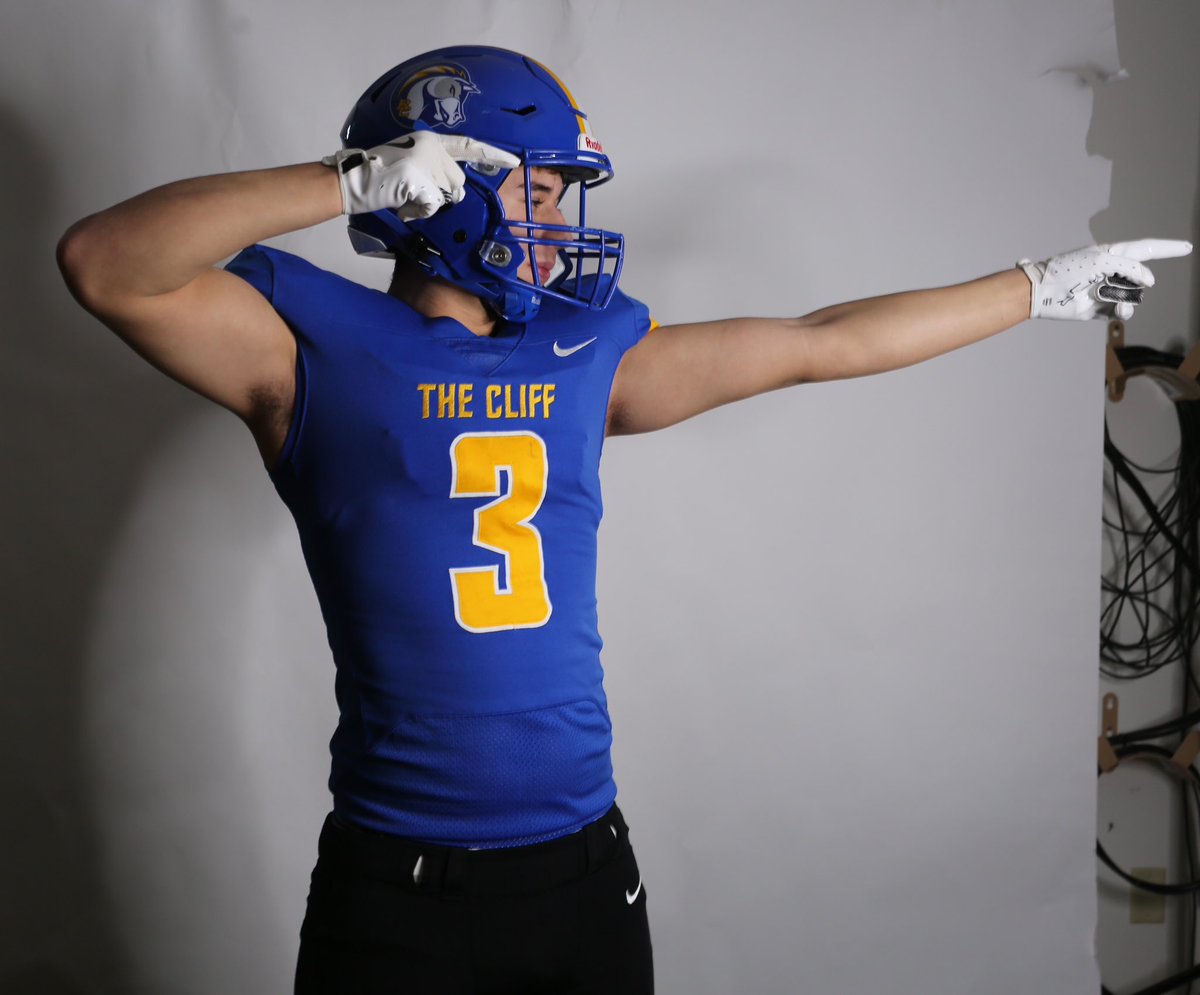 nuibfootball's tweet photo. #AGTG I am incredibly proud to announce my commitment to Briar Cliffe University to continue my academic and athletic career. Thanks @CoachLaDage and @CoachSayreBCU for the opportunity to compete at the next level. I would thank my family and friends who supported me. Go Chargers https://t.co/VimTM40BJN