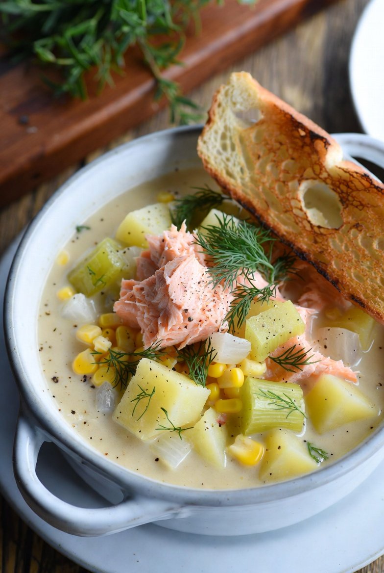 Lunch menu 11AM-2PM
SEAFOOD LUNCH SPECIALS
Garlic Butter Shrimp Rice Bowl $11
Crispy Fish Sandwich + Chips $10
Black Pepper Calamari Stir‑Fry $12

VEGAN LUNCH SPECIAL
Sesame Ginger Veggie Noodle Bowl $9

Special in honour of <a href="/Punk_Whore_Amy/">⭐ Amelia Santino ⭐</a>
Alaskan Salmon Chowder $11 (All Day)