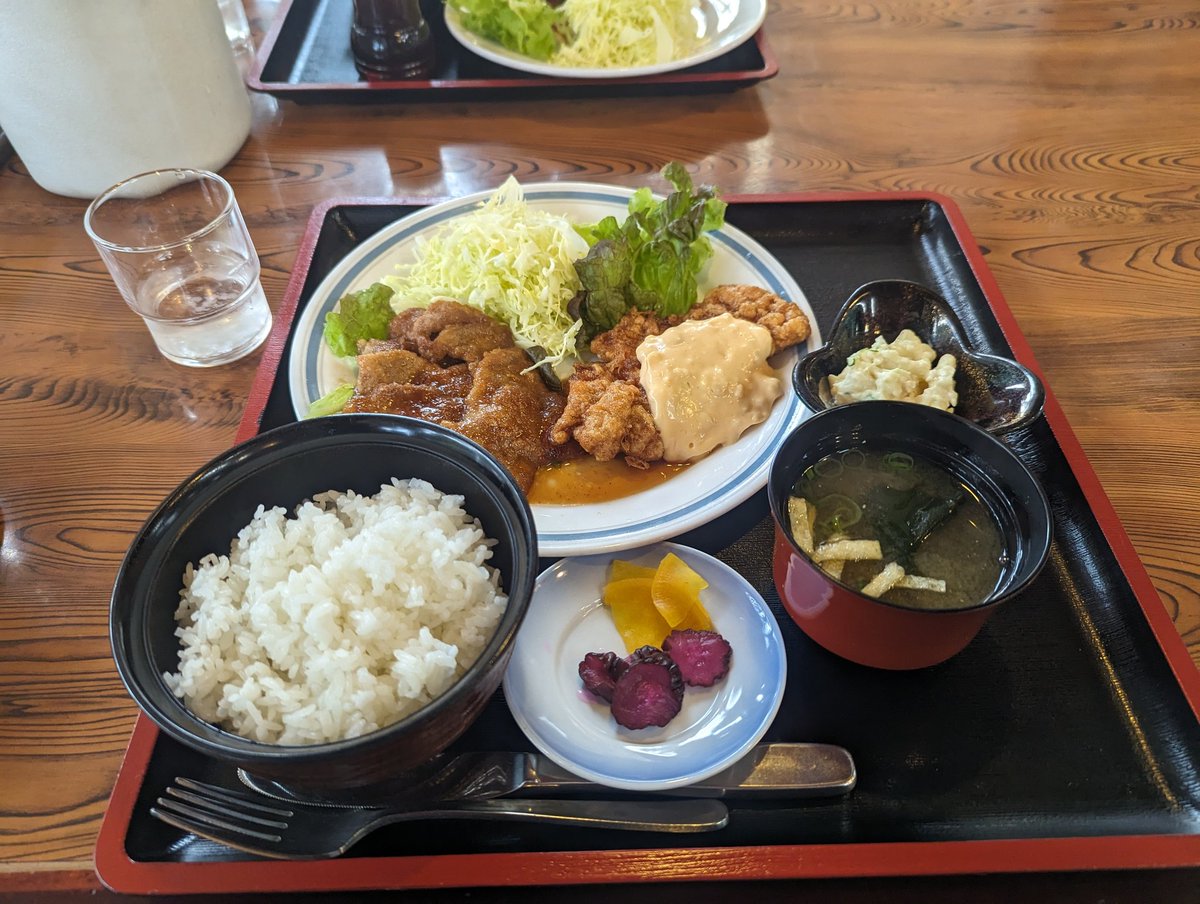 ぷれじでんと tweet media