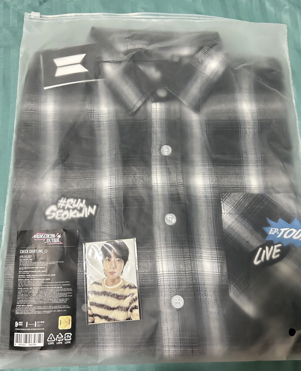 ขายเสื้อ merch runseokjin ep.tour 
ของครบ 
2,200 บาท
ส่งฟรี
ไซส์ L
#ตลาดนัดบังทัน #ตลาดนัดBTS  #ปล่อยของสะสมบังทัน #ตลาดนัดรถไฟบังทัน #ตลาดนัดรถไฟBTS ขายของสะสมบังทัน