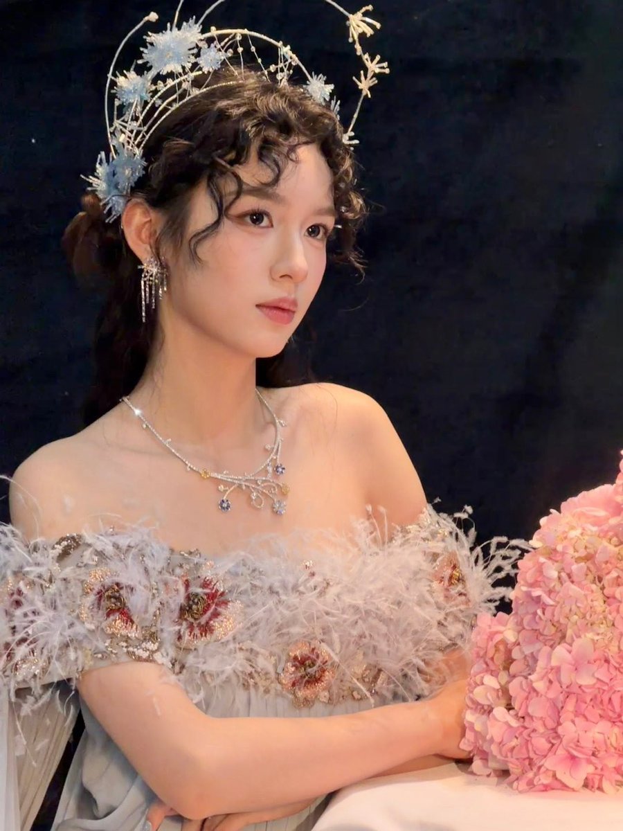 Simply Zhou Ye 周也 tweet media