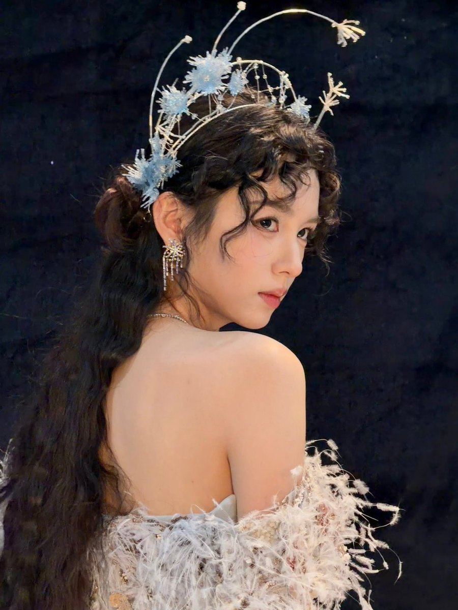 Simply Zhou Ye 周也 tweet media