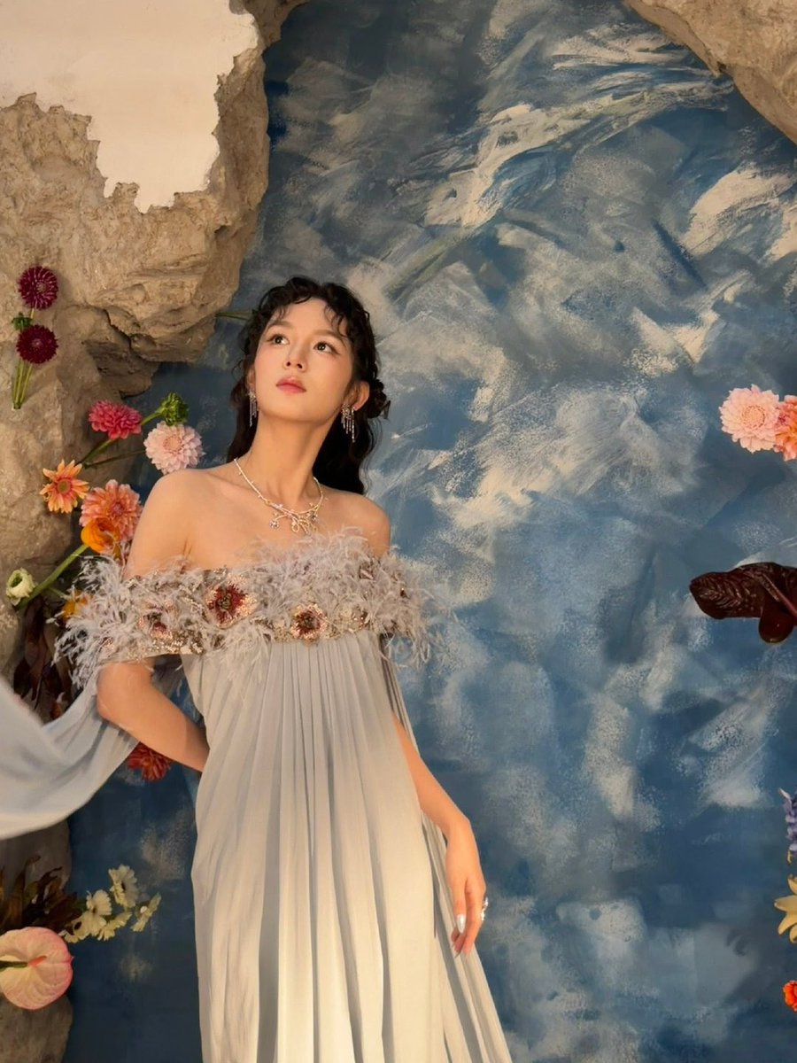 Simply Zhou Ye 周也 tweet media