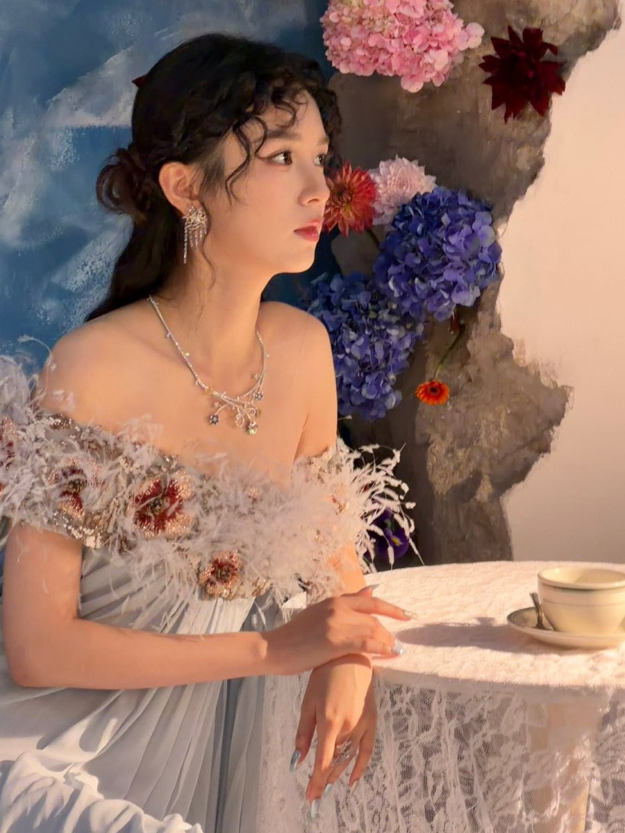 Simply Zhou Ye 周也 tweet media