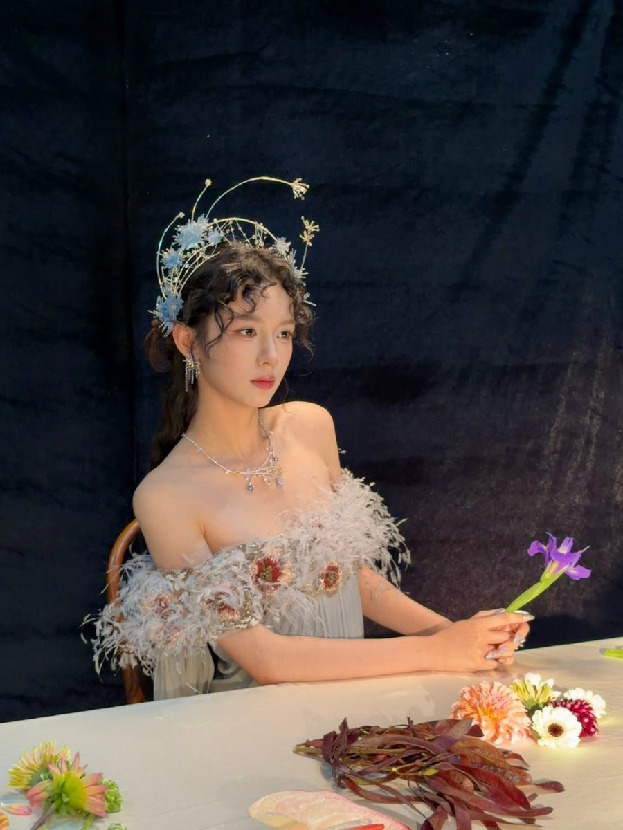 Simply Zhou Ye 周也 tweet media