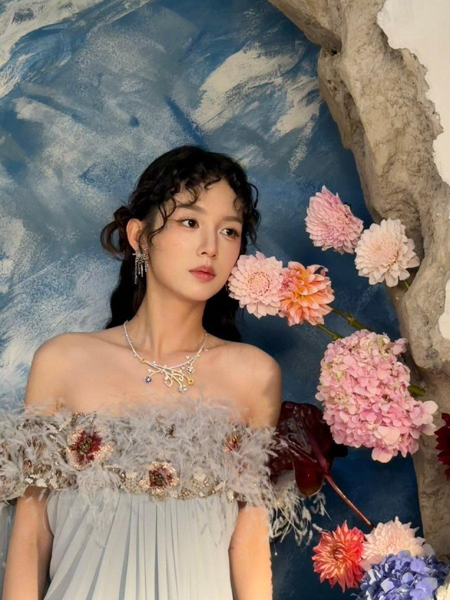 Simply Zhou Ye 周也 tweet media