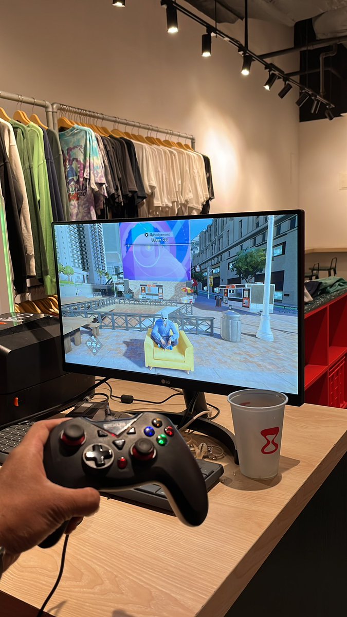 Anton tweet media
