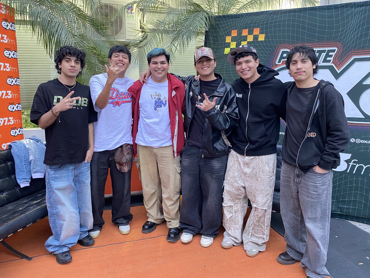 emics7's tweet photo. Hoy los vi por cierto 😭😭😭 https://t.co/AqDoX3tn5p