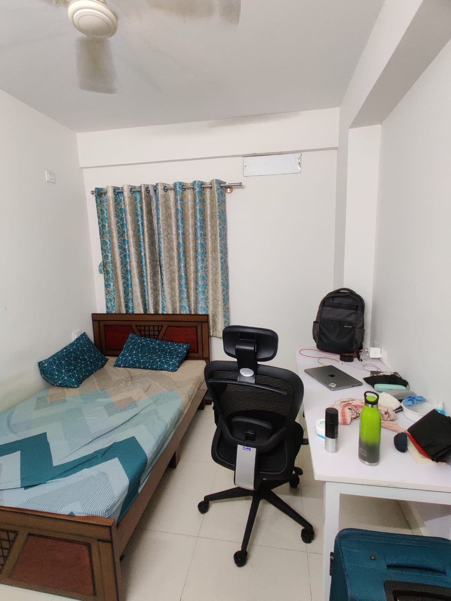 10xAkshay's tweet photo. Looking for a flatmate BTM 2nd Stage, Bangalore 2BHK, private room with attached washroom Rent: ₹18,000 / month Security Deposit: ₹50,000 Common flat setup: ₹15,000 (one-time) Immediate move-in No brokerage

DM if interested. RT for good karma 🌻 https://t.co/nxvlTkJQ13