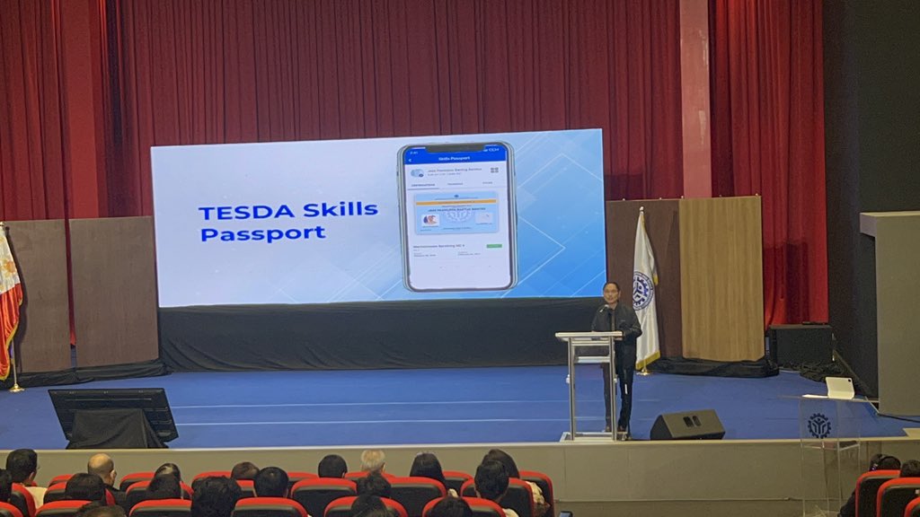 jdcusipag's tweet photo. LOOK: TESDA Secretary Jose Francisco Bantug Benitez presented the features of the new app, “TESDA Skills Passport,” which streamlines some of the agency’s services in the digital space. @ABSCBNNews https://t.co/7qgsJMqVxq