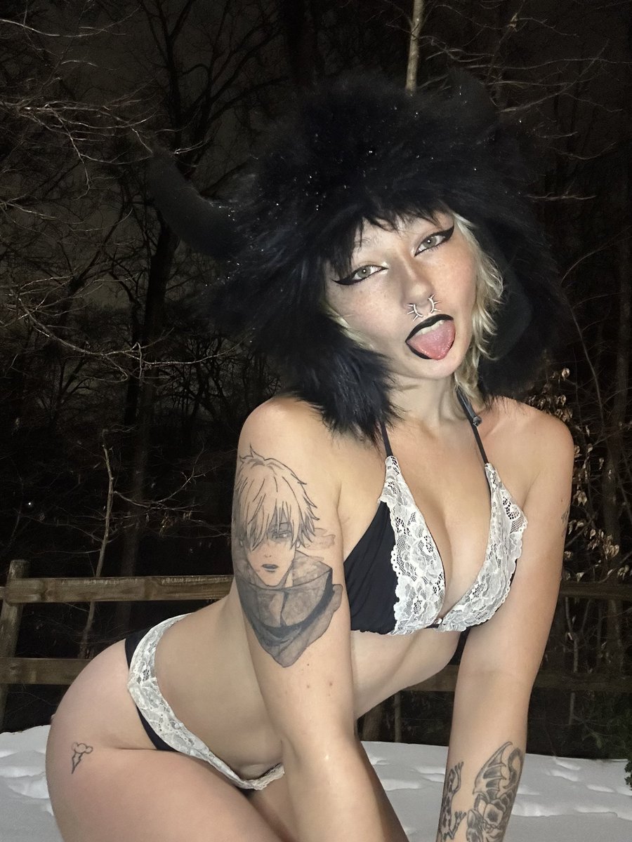 rottenpixy tweet media