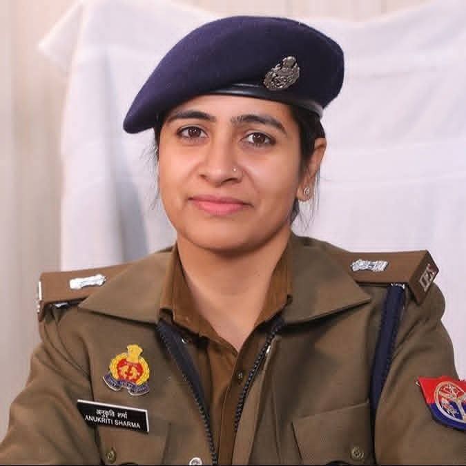 संभल में आपके आने के बाद जिस प्रकार ऐतिहासिक मांफियाओं के खिलाफ कार्रवाई फर्जी गैंग फर्जी मुकदमे पर रोक लगी संभल के इतिहास में आपका नाम इतिहास के स्वर्णिम अक्षरों में लिखा जाएगा आपकी अभी और जरूरत थी आपके ट्रांसफर होने के बाद बहुत मन और आत्मा परेशान है 
<a href="/ipsanukriti14/">Anukriti Sharma 🇮🇳</a>