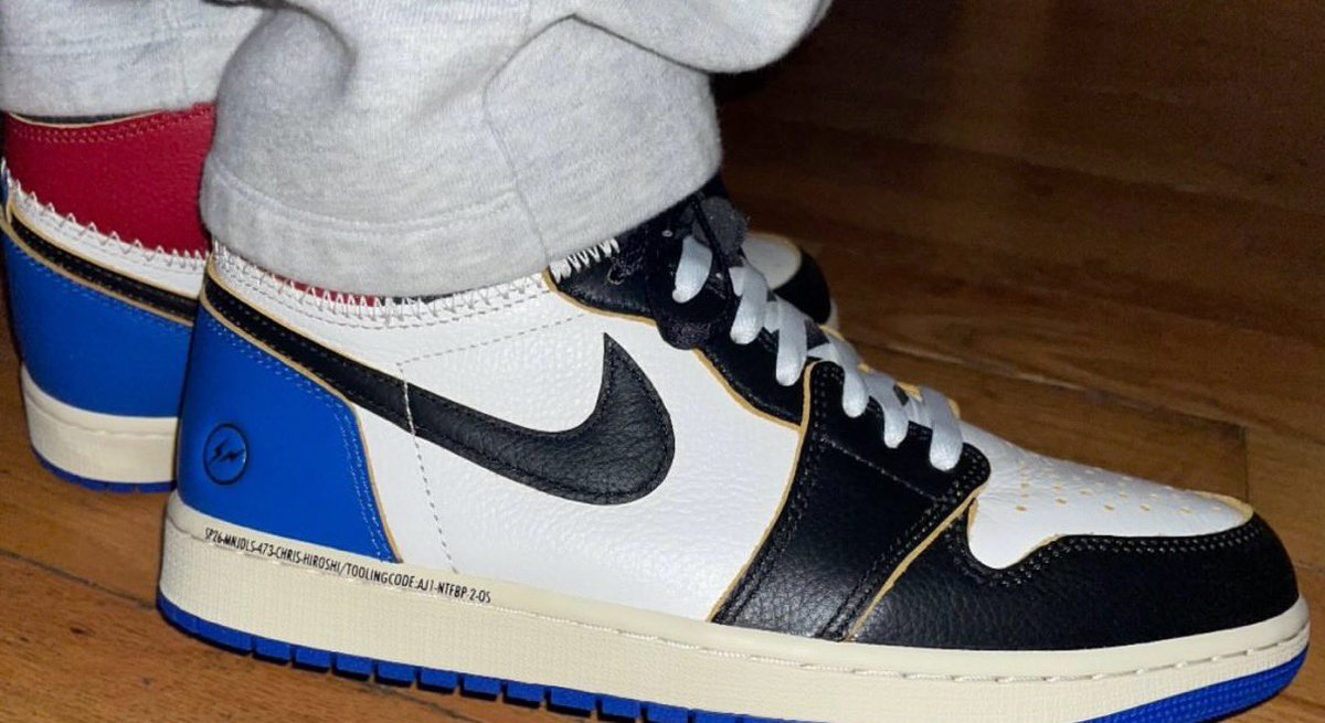 uptod4te's tweet photo. Fragment x UNION x Nike Air Jordan 1 Retro High OG SP “Varsity Red and Sport Royal”が国内2月27日（金）に発売と公式発表［IO7847-002］【ユニオン フラグメント ナイキ 新作 エアジョーダン1 レッド ロイヤル ブラック ホワイト】
https://t.co/KdRdCxpEZO https://t.co/74fZjH3wT8