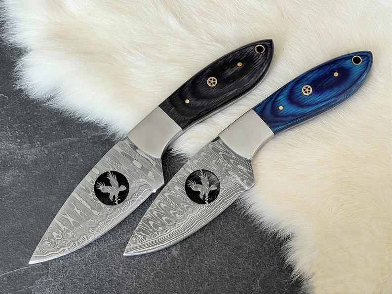 SharpededgeS's tweet photo. For Sale.  
Handcrafted Damascus Steel Hunting skinner knives. Hit me up for all the details and to place your order. 
#Texas #customise #hunting #huntingknife #knifecollector #OutdoorLife #HUNTER #hunterwizard https://t.co/ienmtq6lpr