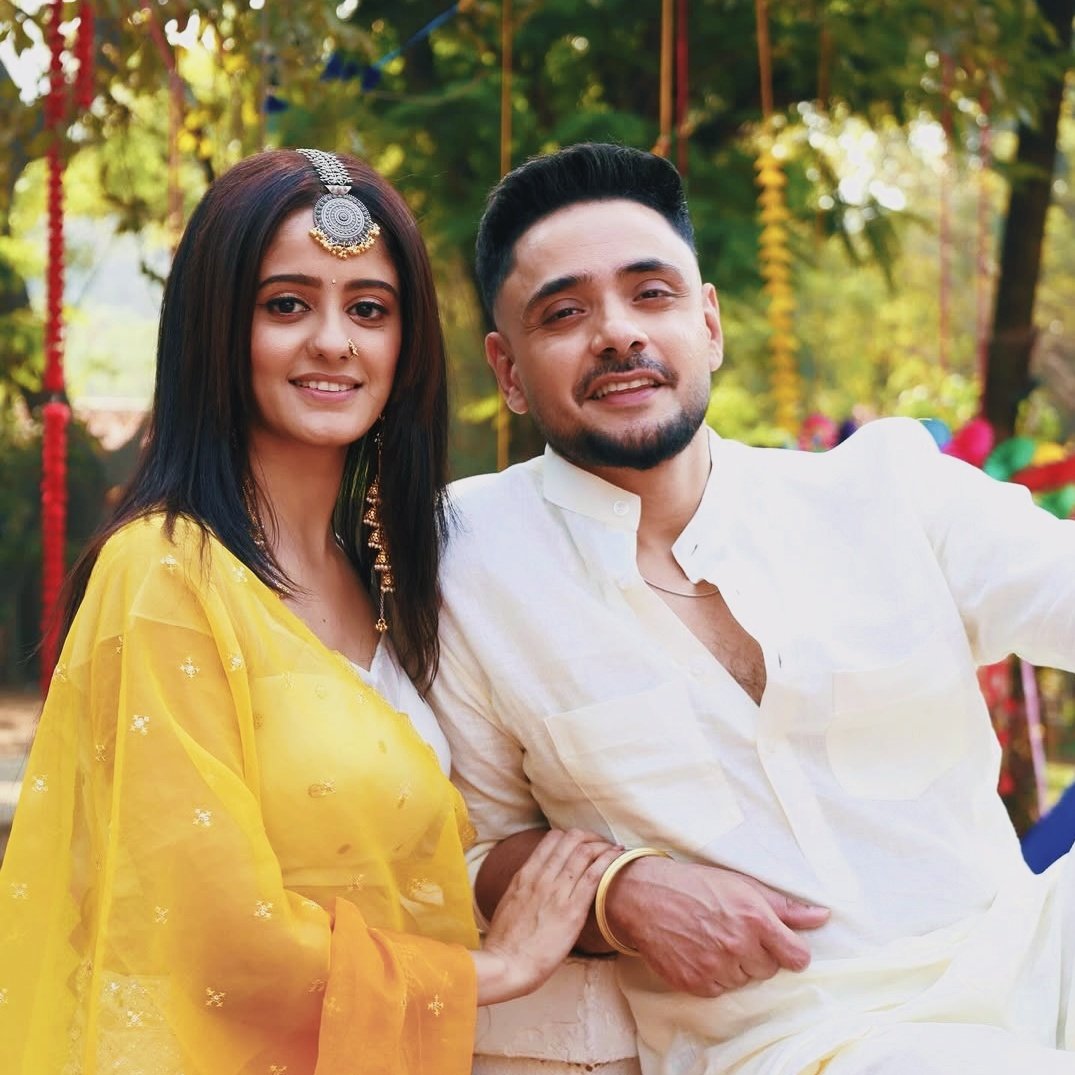 What a surprise!!🥹❤️

#Mannat #ManVik 
#AdnanKhan #AyeshaSingh
