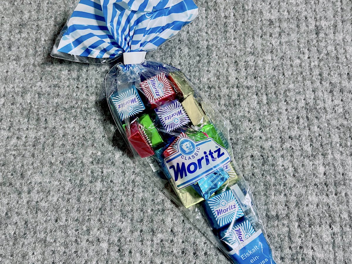 hana_ohana_lino's tweet photo. 学生の頃 乗り換えの駅地下に輸入のお菓子ばかりを売ってる小さなお店があって そこでよく買ってたチョコレート🐻 その時と形状は違うんだけど ネットで見つけて おーっ👀‼︎ 懐かしー‼︎ ってなって 思わずこんなに買っちゃいました😆💕
#Moritz
#モリスファミリーキューブ https://t.co/iGFcOMHj8G