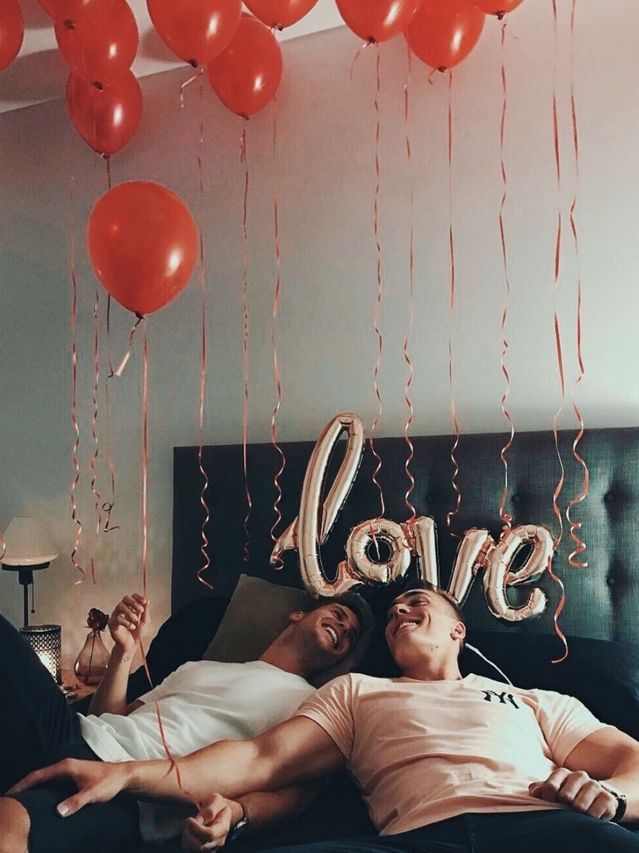 MyGaySugarDaddy's tweet photo. Gay Valentine’s Day starter pack:
• unanswered texts
• soft-launch heartbreak
• “he’s busy”
A Gay Sugar Daddy would never. 🥂

#MyGaySugardaddy #GaySugarDaddy #ValentinesDay #GayProblems #LuxuryDating #EliteGay #LGBTQ #DatingReality https://t.co/jS3hlF380I