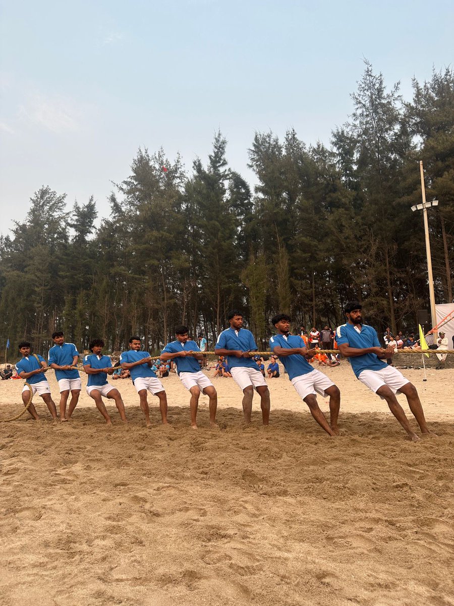 ૩૮મી સિનિયર નેશનલ ટગ ઓફ વોર ચેમ્પિયનશિપ મહારાષ્ટ્રના પાલઘરમાં યોજાઈ

#દમણની પુરુષો અને મહિલાઓની ટીમોએ સિલ્વર મેડલ જીત્યા

<a href="/InfoGujarat/">Gujarat Information</a>  <a href="/tugofwarz/">Tug of War</a> 

#AIRPics : પ્રદીપ ભાવસાર