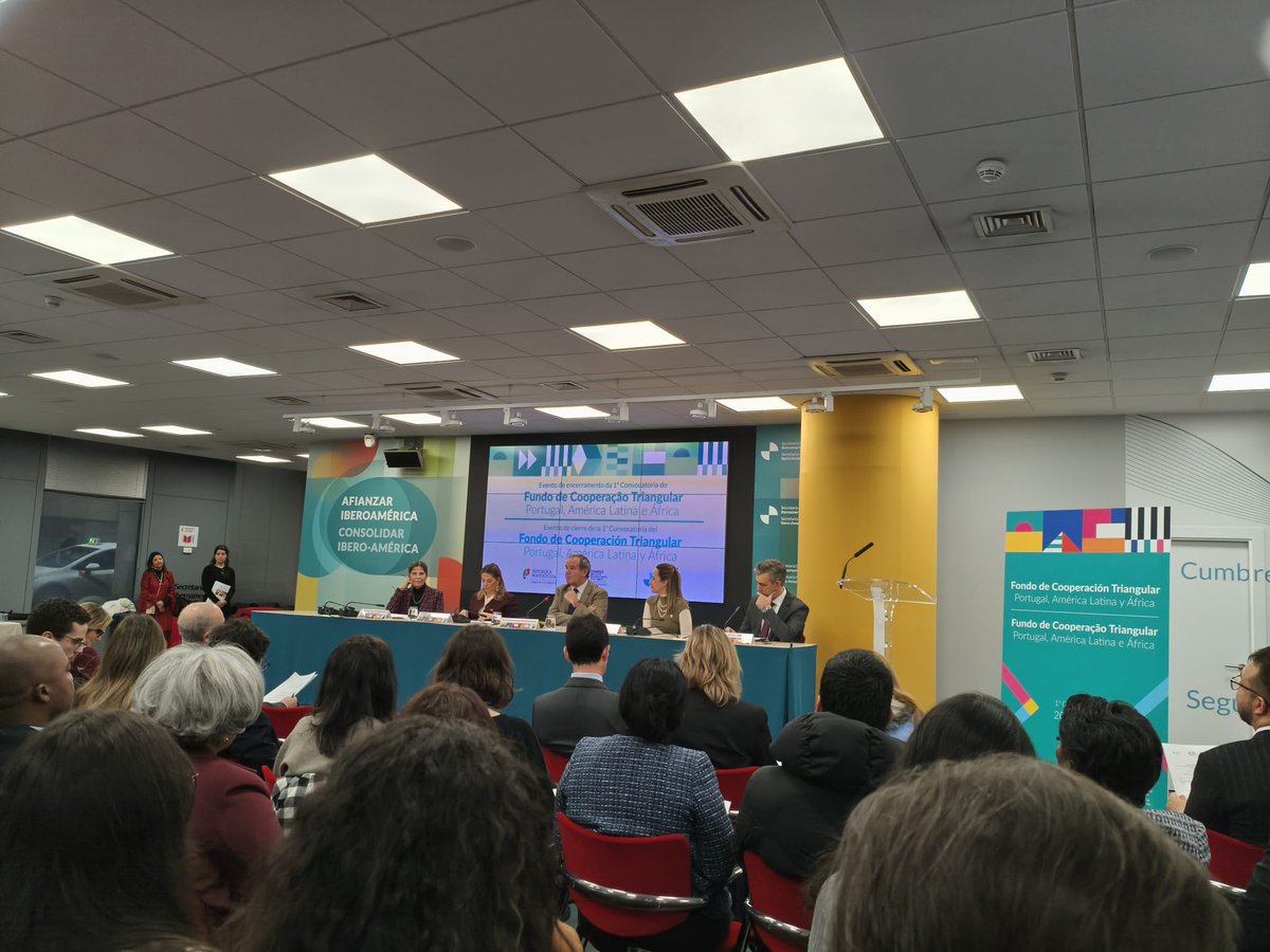 Estamos participando del evento de cierre del Fondo de Cooperación Triangular Portugal, América Latina y África 👏🌎🌍

Se presentarán resultados de los 6⃣ proyectos aprobados en el marco de este #fondo y su contribución a la cooperación triangular 😊

<a href="/SEGIBdigital/">SEGIB</a> <a href="/camoes_ip/">Camões.IP</a>