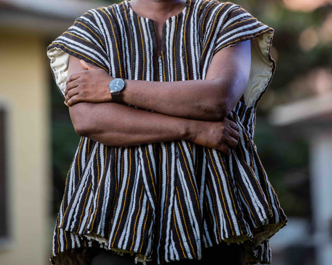 AfricaFirsts's tweet photo. When Africans wear foreign suits, it’s called class and professionalism.

But when the same Africans wear prestige indigenous attire like Fugu, it suddenly becomes a joke by fellow Africans.

Colonial hangover or self-hate?

Because it’s wild how borrowed culture gets respect, while our own gets mocked