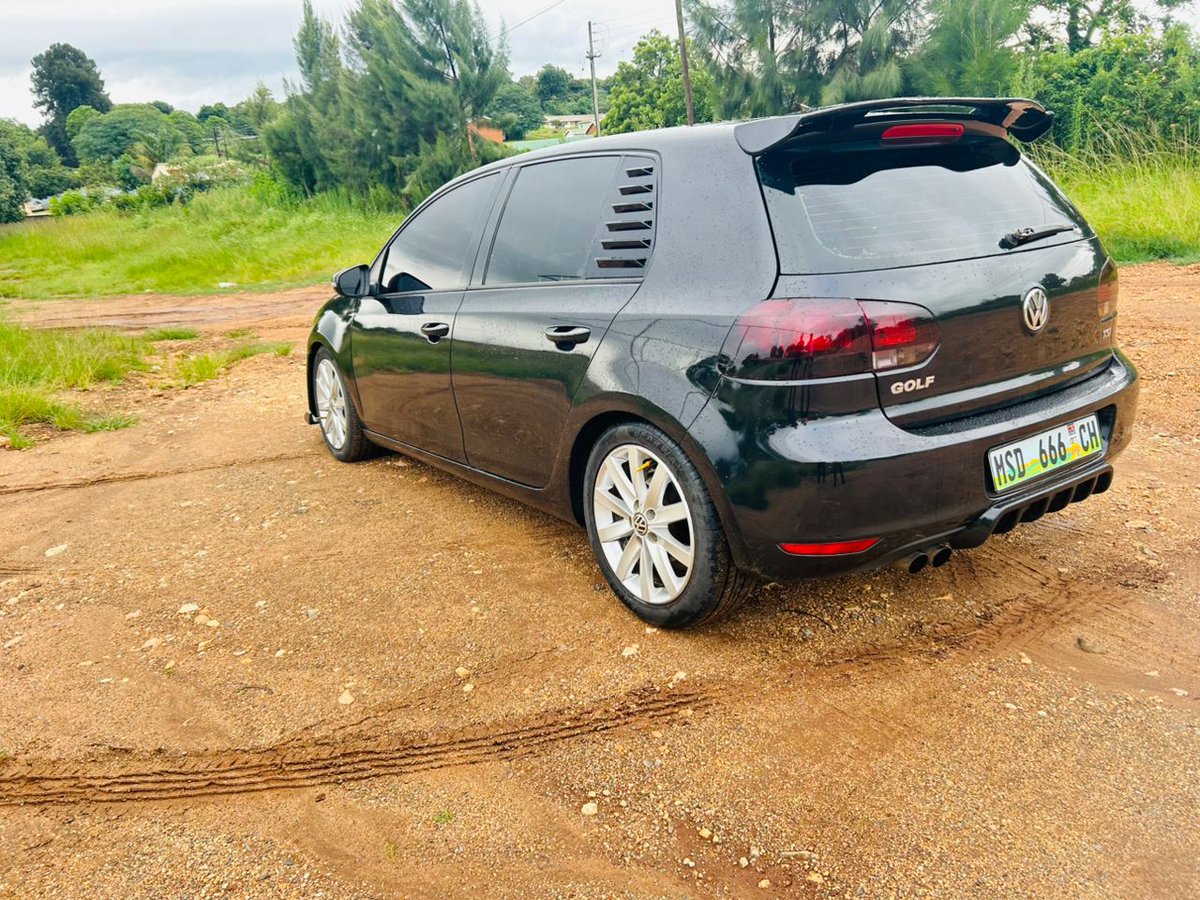 benhle_'s tweet photo. VW Golf 6 TSI 🚗
✨ Clean | Smooth | No Issues ✨
⚙️ Transmission: Automatic
🔥 Engine: TSI – powerful &amp; fuel-efficient
🥶 Aircon: Blowing ice cold
🛠️ Condition: No issues – start &amp; go
🧼 Overall: Neat inside &amp; out
💰 Price: E68,000
📞 Call / WhatsApp: 76445238 / 79493248 https://t.co/jHCcc2An7d