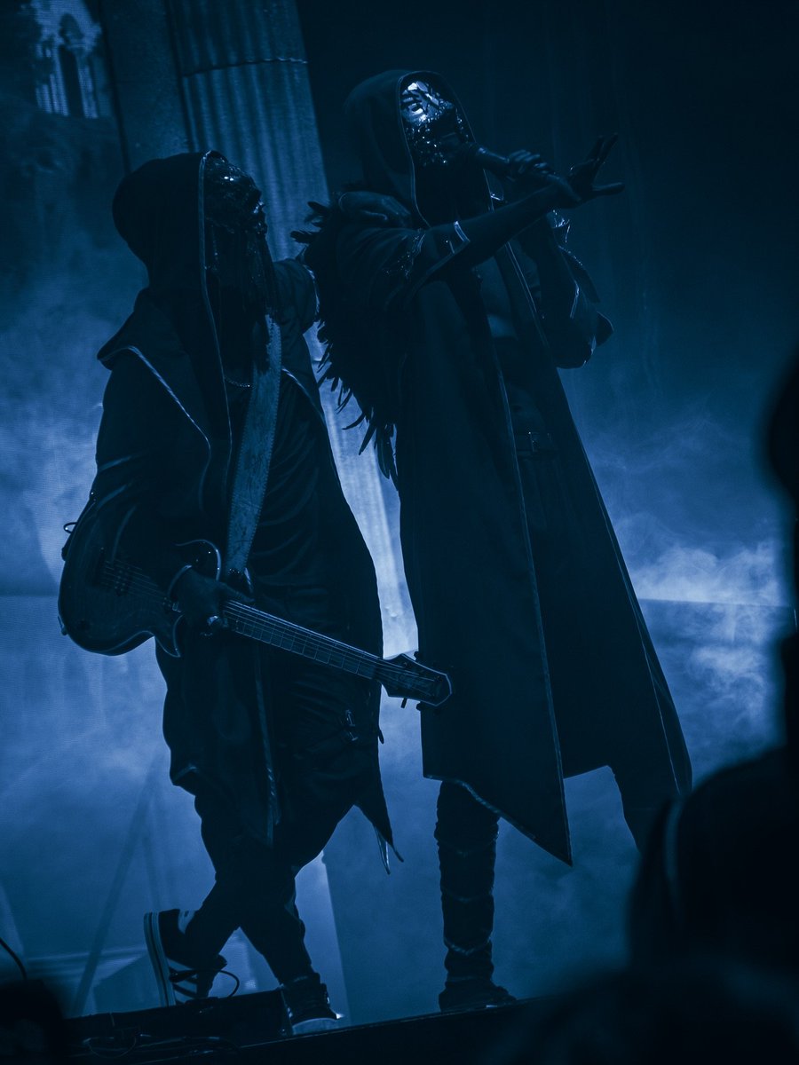 professional iv misser tweet media