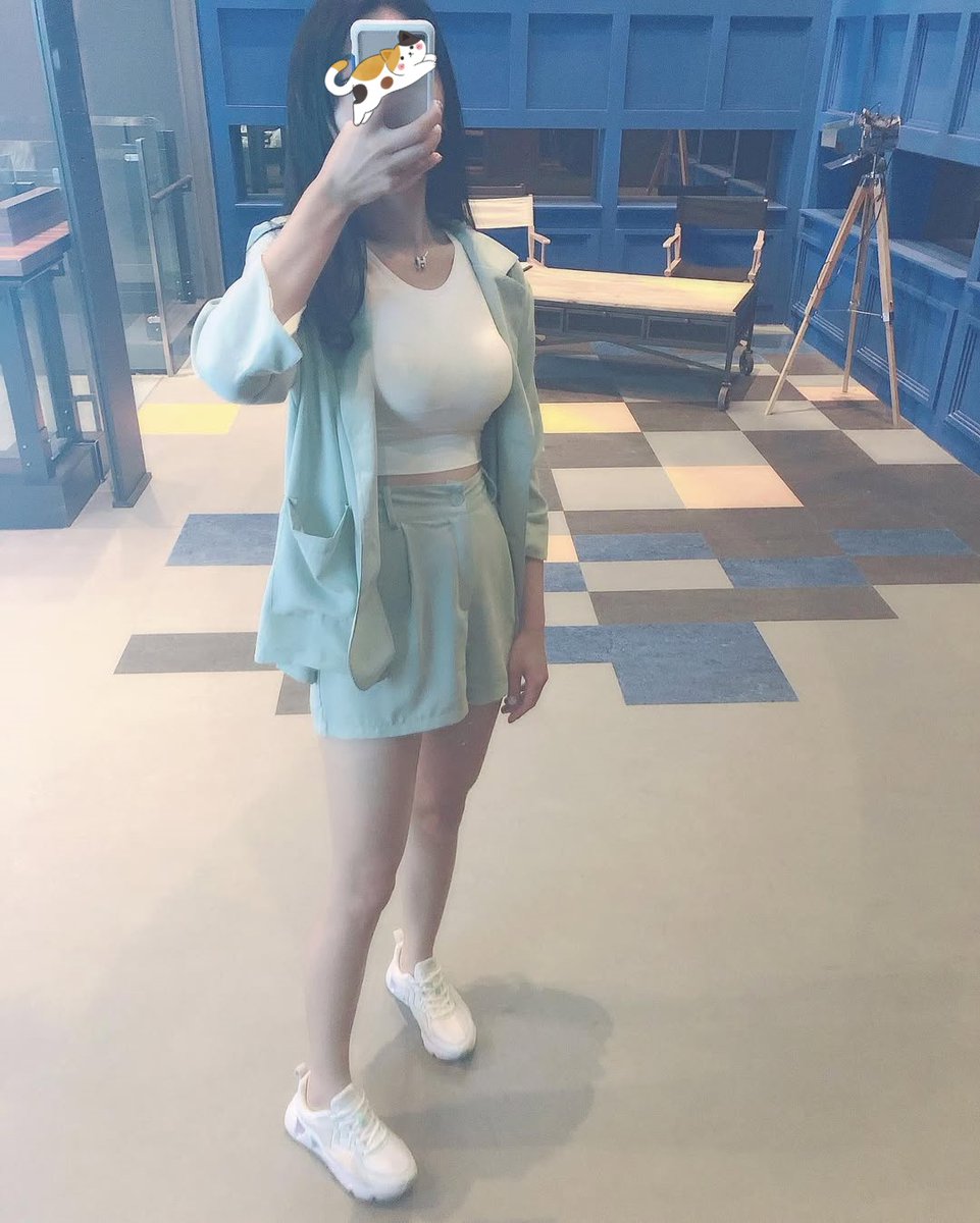 我不需要戀愛 
我只需要身體上的滿足 
#台南