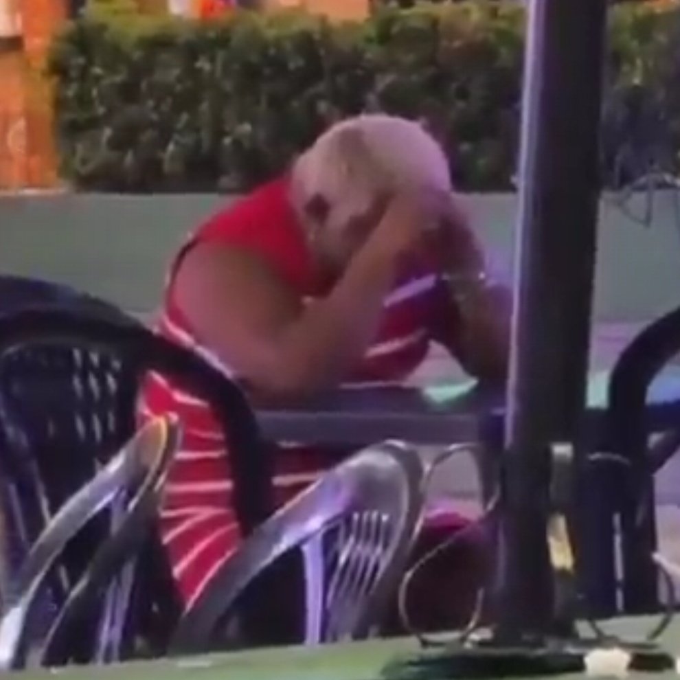 cecinistra's tweet image. eu não vejo a hora de me formar não aguento mais um período nessa faculdade e nem nesse tipo de trabalho