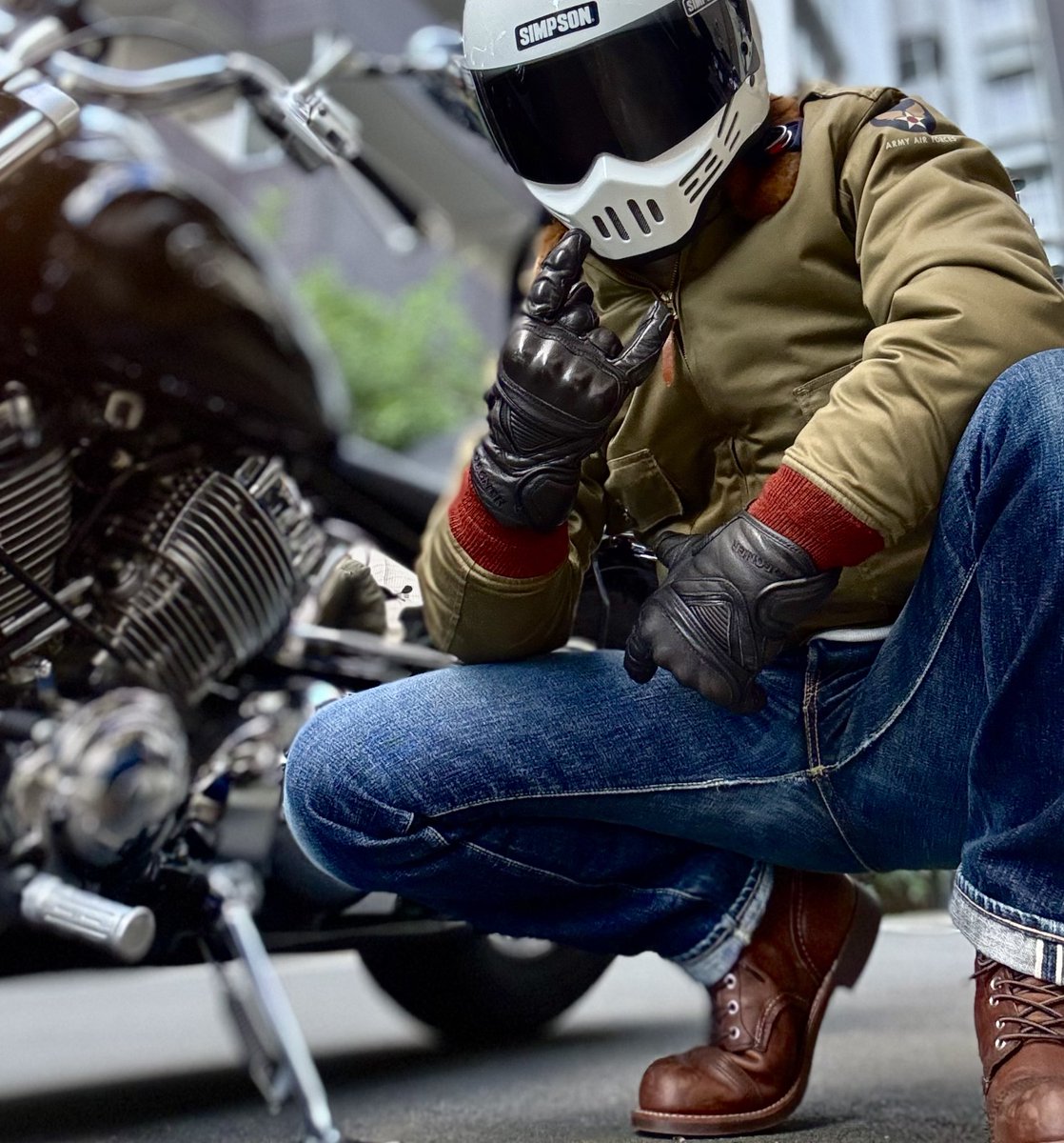 nojeans_nolife's tweet image. 相棒が2年に一度のお泊まり保育を終えて
迎えに行ってきました🏍️

お兄さんに お風呂 にも入れてもらったようで
あんな所やこんな所も洗ってもらい
気持ちよかったそうな💕

黒光りで綺麗だよ✨相棒👺👍

#黒鉄馬
#車検
#buzzricksons
#champion
#buco
#ironranger