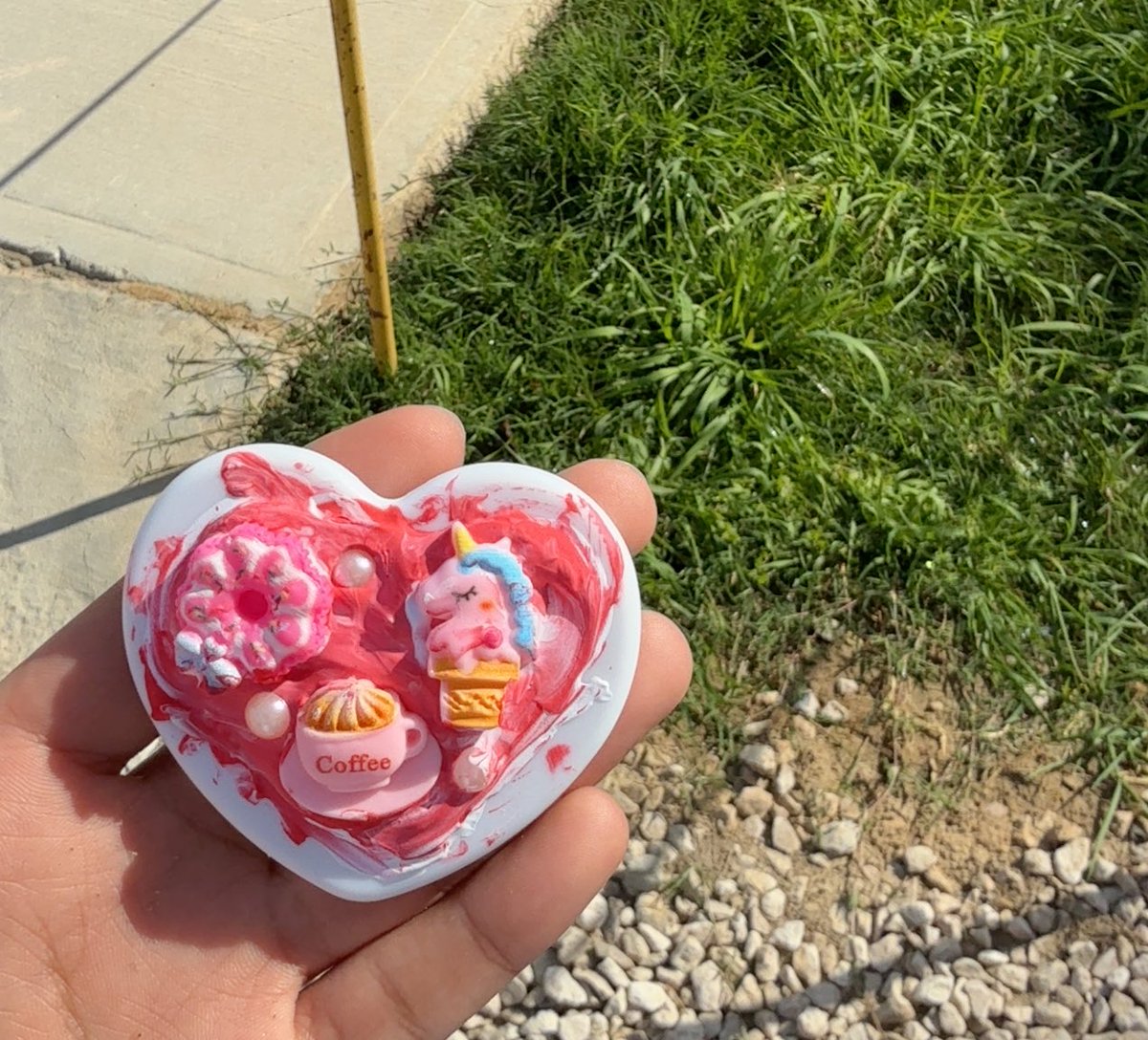 أميمة tweet media