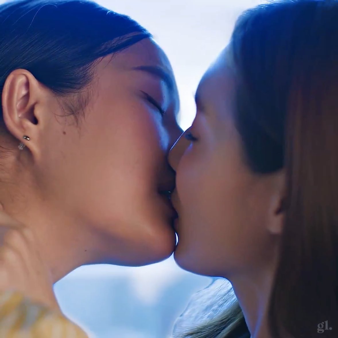 souIrina's tweet image. upper lip kisser milk pansa 🥵