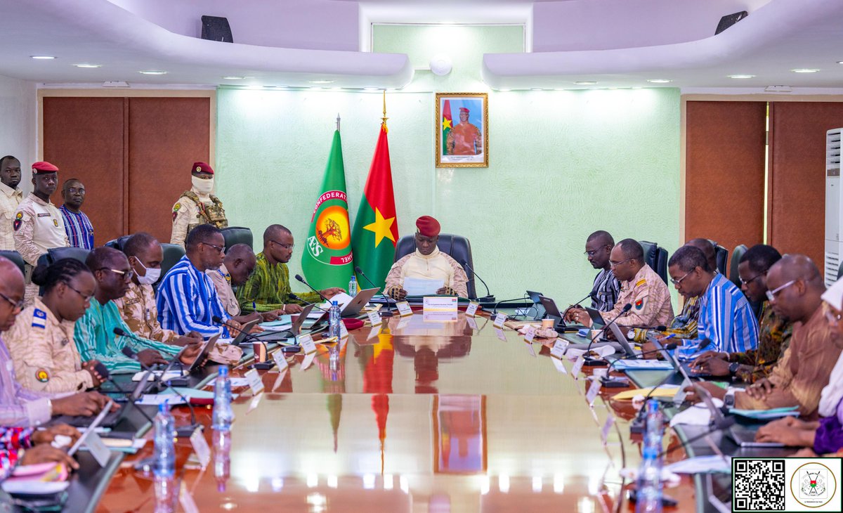 Présidence du Faso tweet media